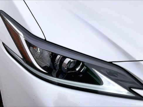 Used 2022 Lexus ES 350 w/ Accessory Package image 27