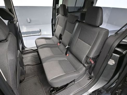 Used 2018 Ford Transit Connect XL image 36