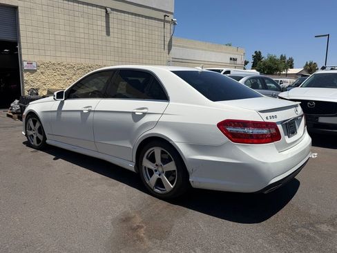 Used 2011 Mercedes-Benz E 350 4MATIC Sedan image 3
