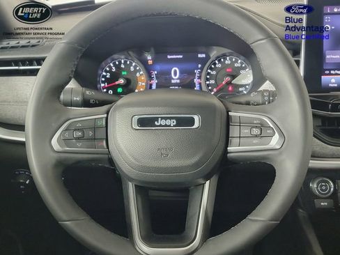Used 2023 Jeep Compass Latitude image 25