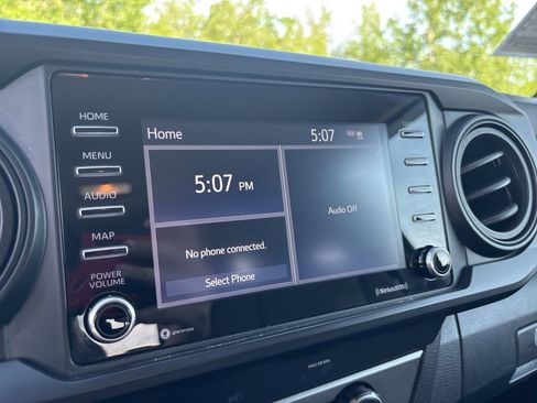 Used 2022 Toyota Tacoma SR w/ SX Package AWD/4WD image 20