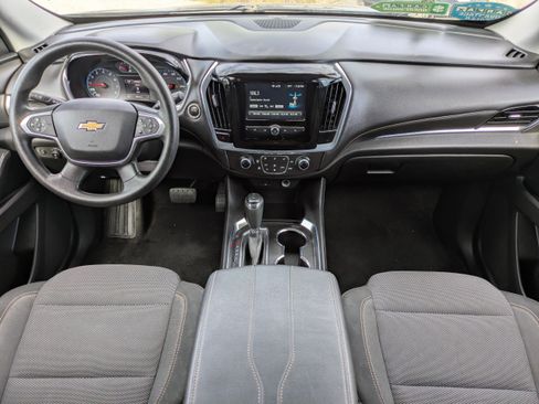 Used 2018 Chevrolet Traverse LS image 17