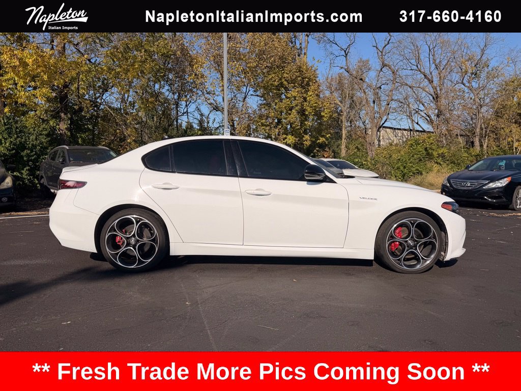 Used 2024 Alfa Romeo Giulia Veloce AWD/4WD image 8