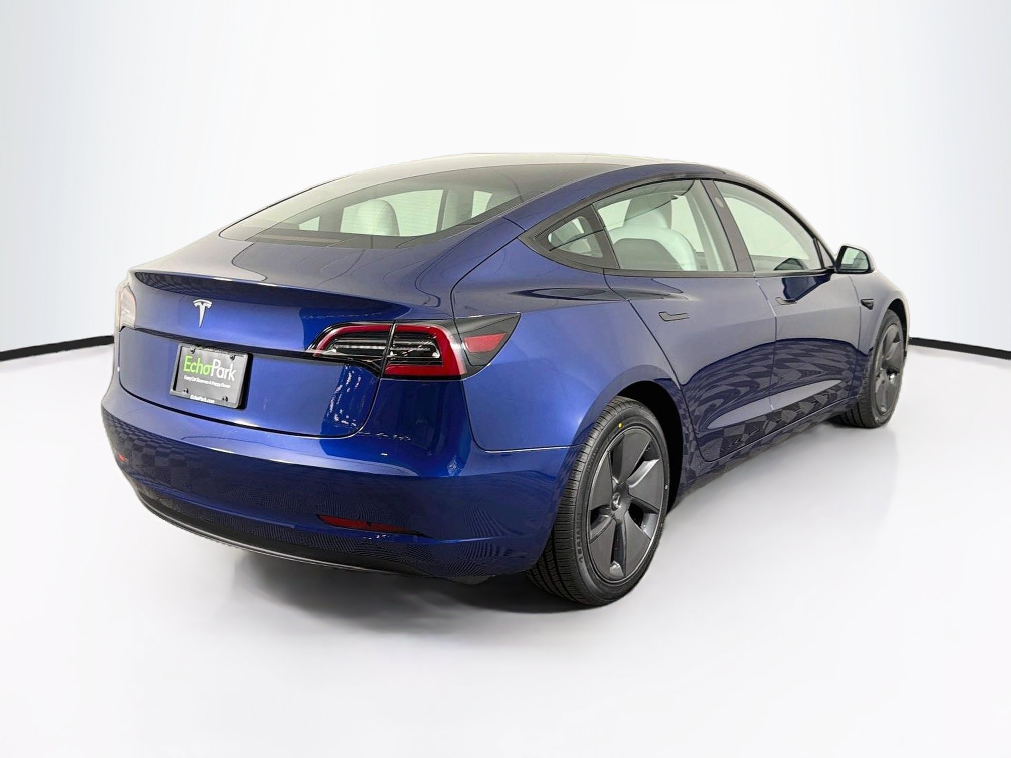 Used 2023 Tesla Model 3 Standard Range RWD image 9