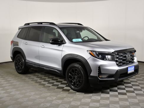 Certified 2023 Honda Passport TrailSport image 4