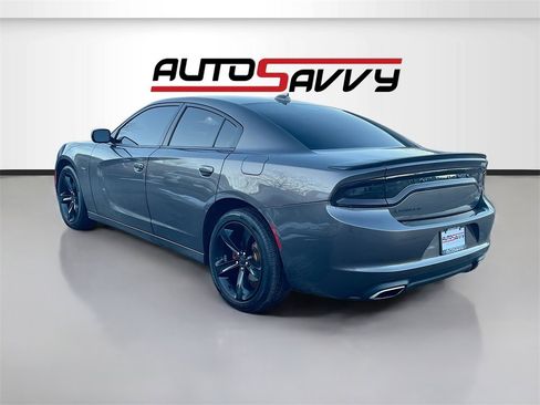Used 2016 Dodge Charger R/T image 5
