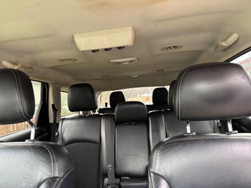 Used 2015 Dodge Journey Crossroad w/ Flexible Seating Group image 11