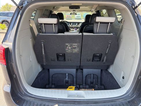 Used 2020 Kia Sedona EX FWD image 8
