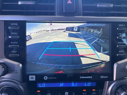 Used 2020 Toyota 4Runner Limited image 18