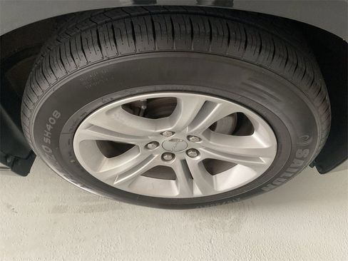 Used 2022 Dodge Charger SXT image 16