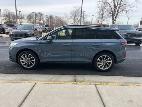 Used 2025 Lincoln Corsair Grand Touring w/ Equipment Group 301A image 4