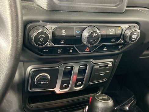 Used 2023 Jeep Wrangler Sport AWD/4WD image 15