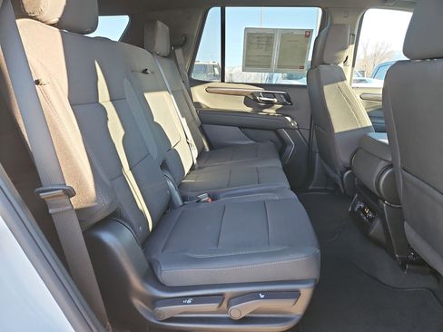 Used 2026 Chevrolet Tahoe LS image 30