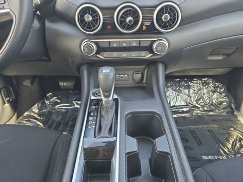 Used 2024 Nissan Sentra SV image 3