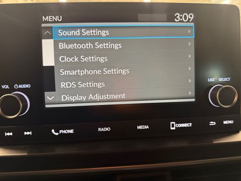 Used 2025 Honda Pilot Sport image 34
