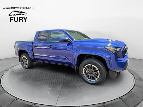 Used 2025 Toyota Tacoma TRD Sport AWD/4WD image 1