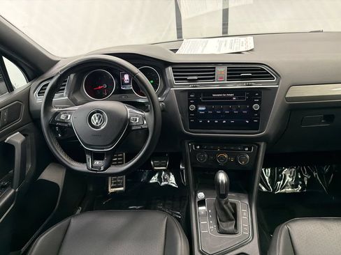 Used 2020 Volkswagen Tiguan SE R-Line FWD image 23