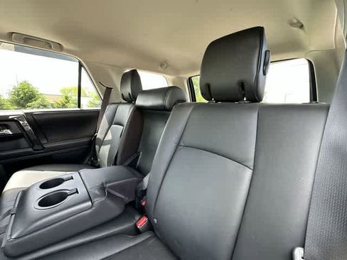 Used 2017 Toyota 4Runner TRD Off-Road Premium AWD/4WD image 17
