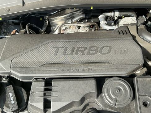 Used 2024 Hyundai Kona Limited FWD image 44