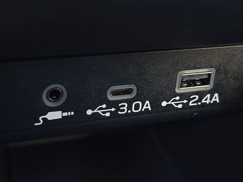 Certified 2025 Subaru Outback Touring XT image 16