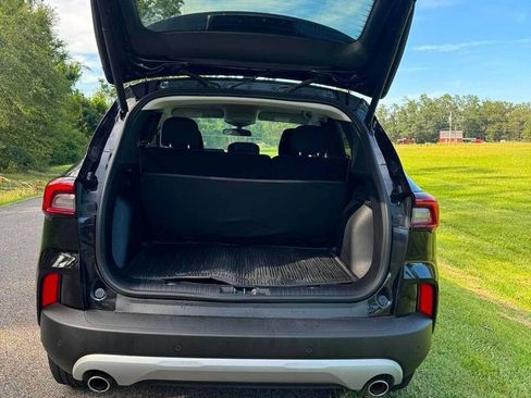 Used 2023 Ford Escape Active w/ Tech Pack #1 AWD/4WD image 18