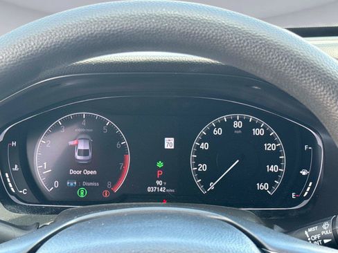 Used 2020 Honda Accord EX image 29