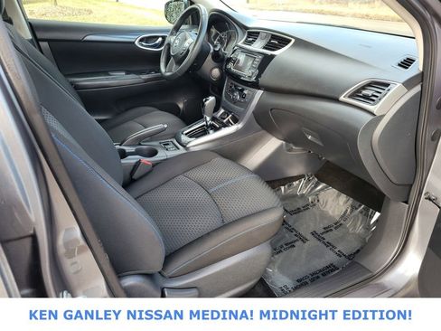 Used 2018 Nissan Sentra SR w/ SR Midnight Edition Package image 51