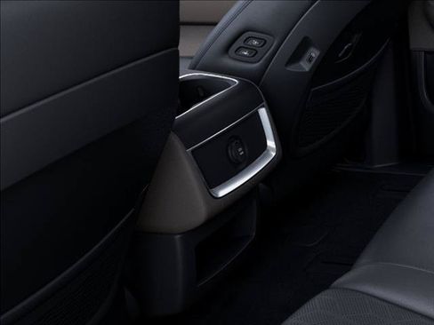 Used 2026 Kia Carnival EX FWD image 26