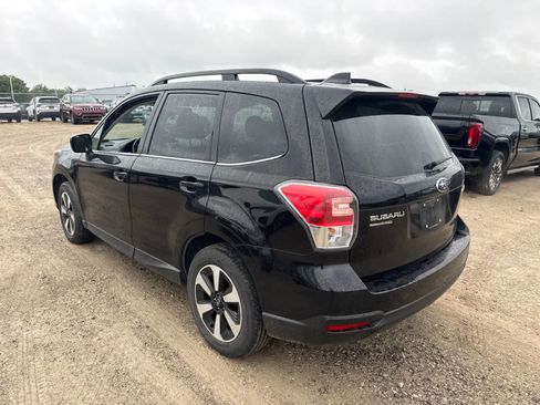Used 2018 Subaru Forester 2.5i Limited AWD/4WD image 2