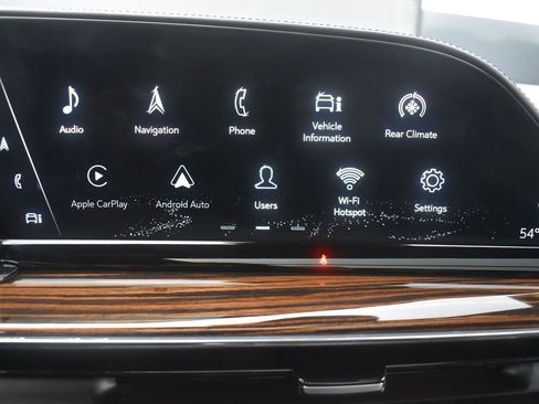 Used 2021 Cadillac Escalade Premium Luxury w/ LPO, Illumination Package image 21