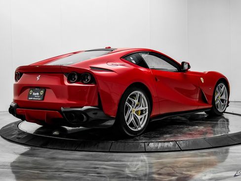 Used 2018 Ferrari 812 Superfast image 15