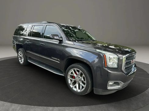 Used 2018 GMC Yukon XL SLT w/ HD Trailering Package RWD image 2