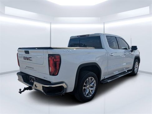 Used 2022 GMC Sierra 1500 SLT w/ SLT Premium Package image 3