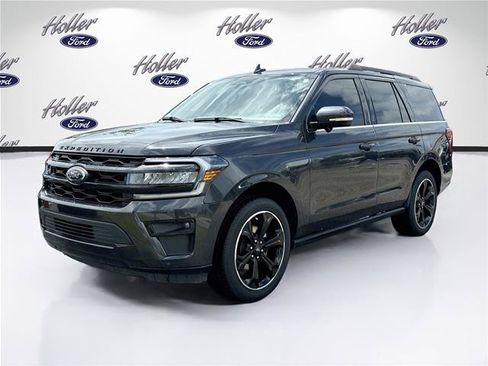 Certified 2023 Ford Expedition Limited RWD image 3