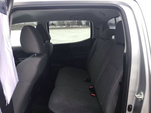 Used 2023 Toyota Tacoma SR image 12