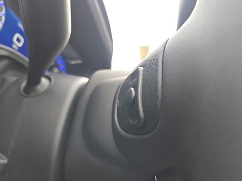 New 2026 Chrysler Pacifica Select image 46