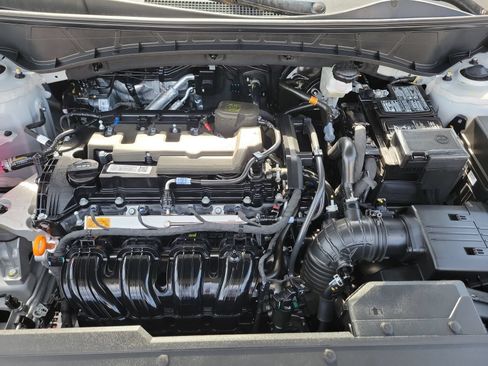 Certified 2026 Hyundai Tucson SE FWD image 30