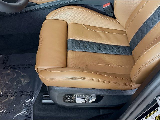 New 2026 BMW X5 M Competition w/ Executive Package AWD/4WD image 19
