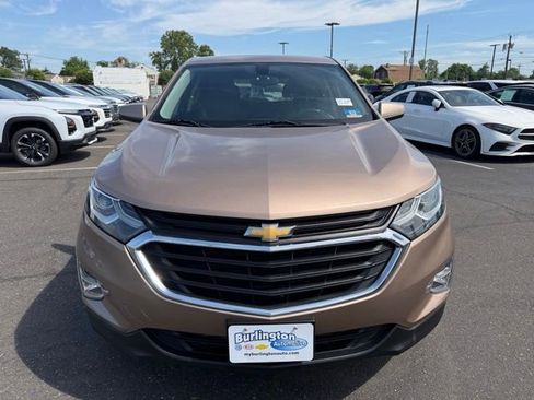 Used 2019 Chevrolet Equinox LT FWD image 3