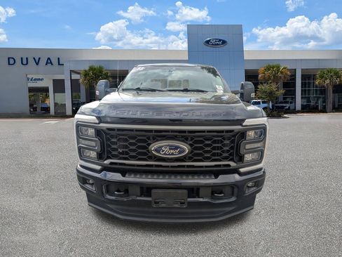 Used 2023 Ford F250 Lariat w/ Sport Appearance Package image 9