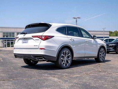 Certified 2023 Acura MDX w/ Technology Package AWD/4WD image 10
