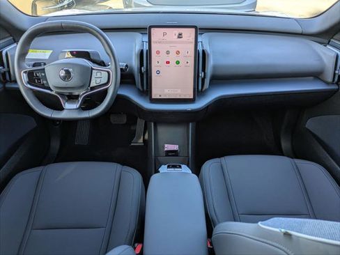 Used 2025 Volvo EX30 Ultra w/ Protection Package Premier image 21