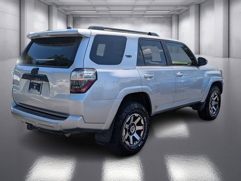 Used 2020 Toyota 4Runner TRD Off-Road Premium AWD/4WD image 5