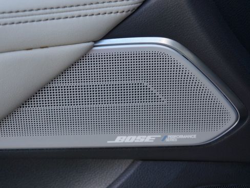 Used 2019 INFINITI Q60 3.0t Luxe w/ Essential Package image 26