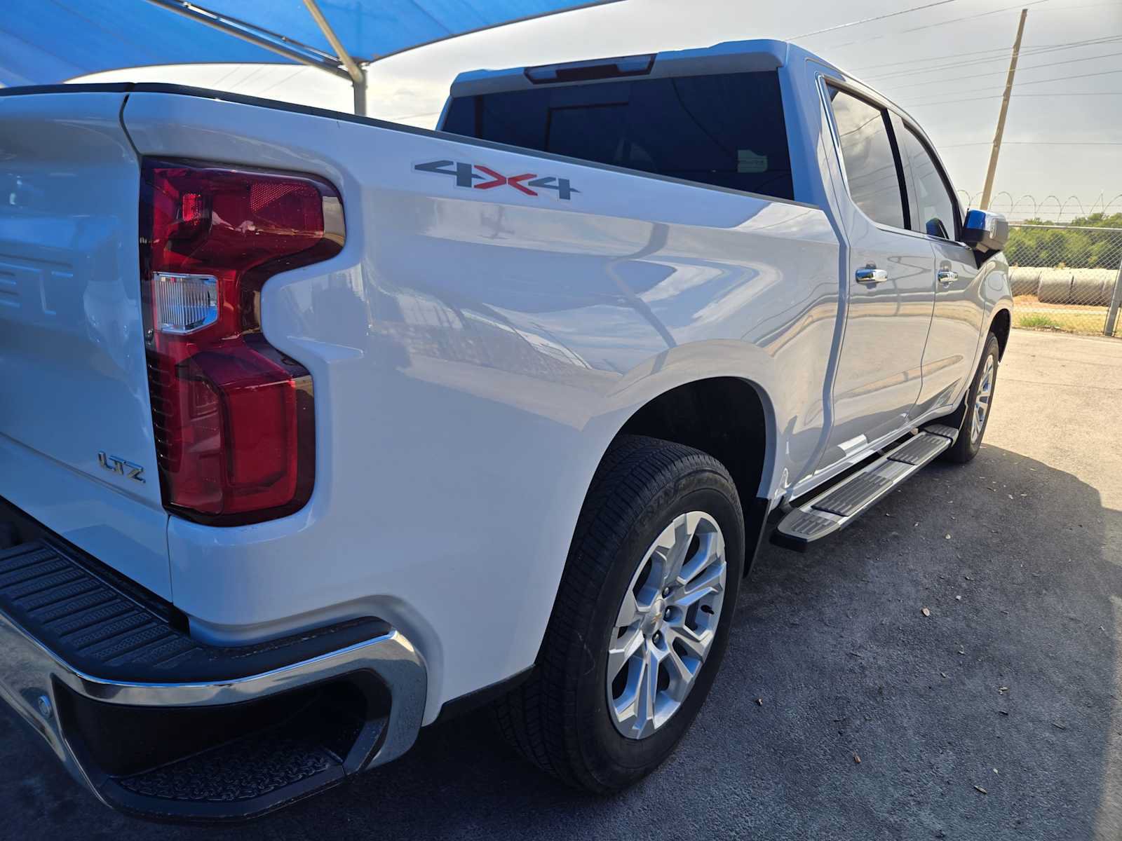 Certified 2024 Chevrolet Silverado 1500 LTZ w/ LTZ Convenience Package II AWD/4WD image 4