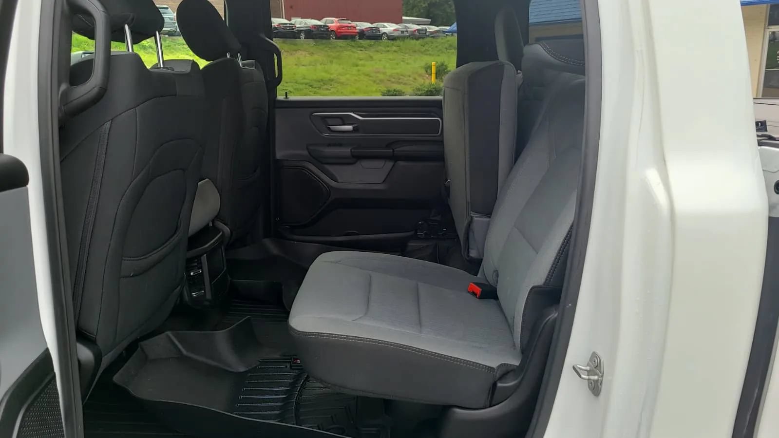Used 2021 RAM 1500 Big Horn AWD/4WD image 14