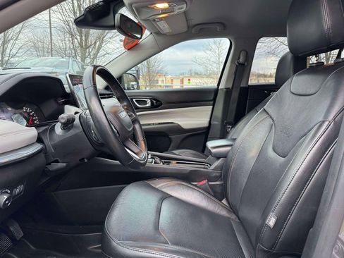 Used 2022 Jeep Compass Limited AWD/4WD image 13