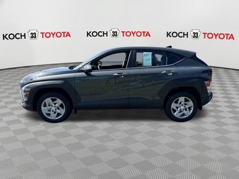 Used 2025 Hyundai Kona SE AWD/4WD image 4