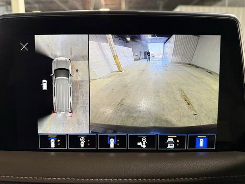 Used 2022 Chevrolet Tahoe LT w/ Luxury Package image 19