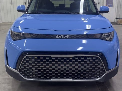 Used 2024 Kia Soul EX image 2